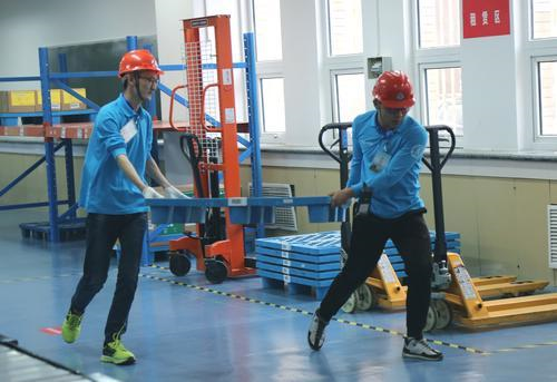 电子游戏平台主视觉